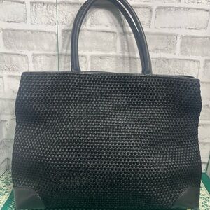 Bottega Veneta and Elegant Black Woven Tote Bag. COA. Pre-owned. Corner wear.